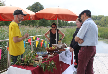 de foodarcheoloog met bezoekers